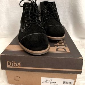 Diba genuine suede boot.